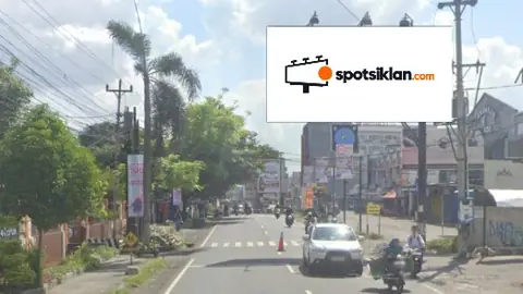 Bando Jalan 8 × 4 m di Jl. Babarsari (Depan Pertokoan Ruko Raflesia), Sleman, DI Yogyakarta