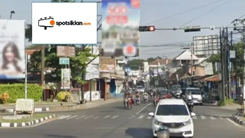 Baliho 4 × 6 m di Jl. Ngapak--Kentheng (Demak Ijo), Sleman, DI Yogyakarta