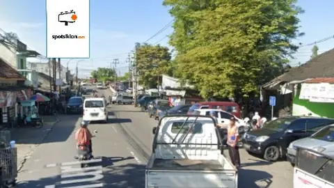 Baliho 4 × 6 m di Jl. Magelang-Yogyakarta (Pasar Tempel, Sisi Utara), Sleman, DI Yogyakarta