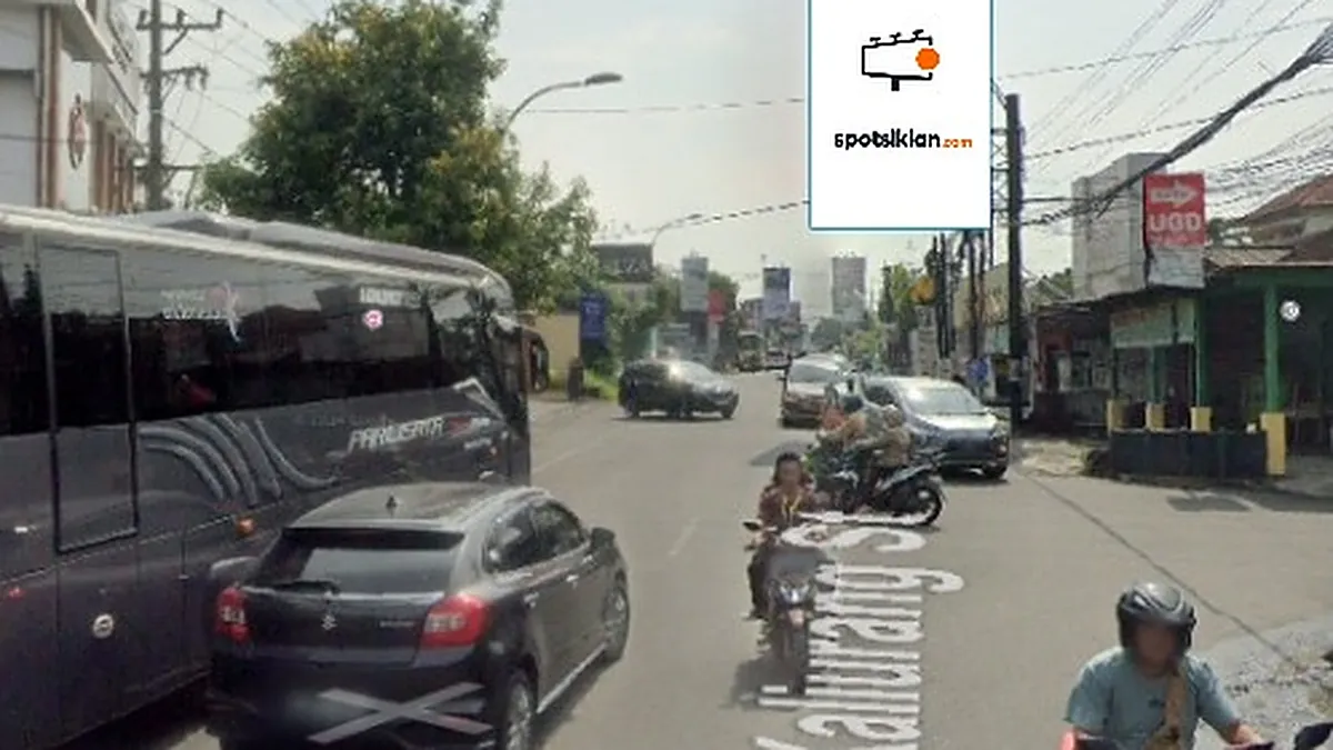 Baliho 4 × 6 m di Jl. Kaliurang (Gandok Sisi Selatan), Sleman, DI Yogyakarta