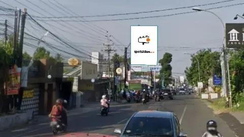 Baliho 4 × 6 m di Jl. Kaliurang (Gandok Sisi Utara), Sleman, DI Yogyakarta