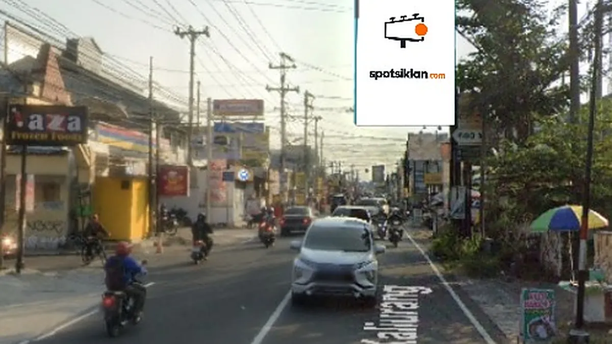 Baliho 4 × 6 m di Jl. Kaliurang (Selatan PLN, Sisi Selatan), Sleman, DI Yogyakarta