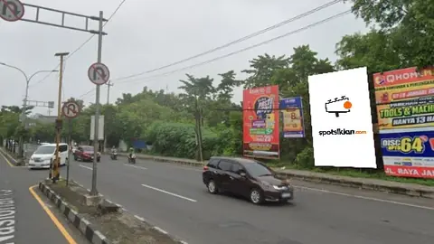 Baliho 6 × 4 m di Jl. Ring Road Condongcatur (Dari Perempatan RR Condongcatur), Sleman, DI Yogyakarta