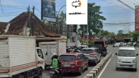 Baliho 4 × 6 m di Jl. Gito Gati (Perempatan Denggung Selatan Sleman City Hall), DI Yogyakarta