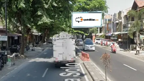 Billboard 5 × 10 m di Jalan A Yani (Barat Terminal Tirtonadi Solo), Jawa Tengah