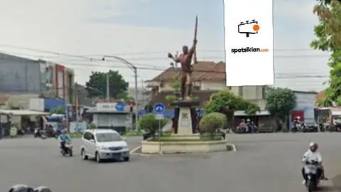Billboard 10 × 5 m di Jl. Veteran (Pertigaan Patung Tembak Solo, Hadap Utara), Jawa Tengah