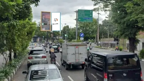 Billboard 10 × 5 m di Jl. Kolonel Sutarto (Area Panggung Jebres), Solo, Jawa Tengah