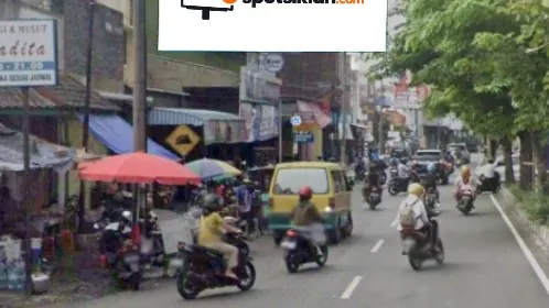 Billboard 4 × 8 m di Jl. Yos Sudarso (Arah ke Solo Baru), Jawa Tengah