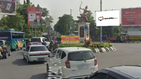 Billboard 5 × 10 m di Jl. Adi Sucipto (Dari Pom Bensin Manahan), Solo, Jawa Tengah