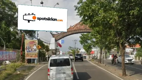 Billboard 8 × 4 m di Jl. Ir Soekarno (Arah SMK Farmasi), Solo, Jawa Tengah