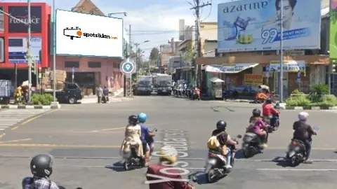 Billboard 8 × 4 m di Jl. Slamet Riyadi (Dari Lampu Merah Nonongan), Solo, Jawa Tengah