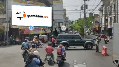 Billboard 10 × 5 m di Jl. Dr Rajiman (Perempatan Coyudan), Solo, Jawa Tengah