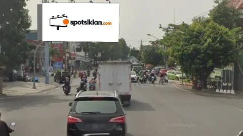 Billboard 10 × 5 m di Jl. Veteran (Area Monumen Perjuangan Veteram), Solo, Jawa Tengah