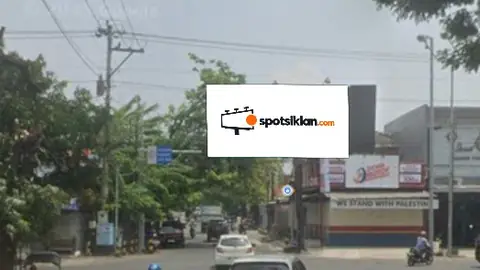 Billboard 10 × 5 m di Jl. Veteran (Perempatan Baturono), Solo, Jawa Tengah
