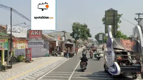 Baliho 4 × 6 m di Jl. Dr Rajiman (Depan Pasar Jongke, Dari Solo ke Kartasura), Jawa Tengah