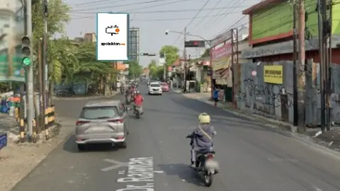 Baliho 4 × 6 m di Jl. Dr Radjiman (Pertigaan Pasar Kabangan, Dari Kartasura Arah Balaikota Solo), Jawa Tengah