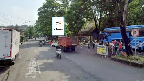 Baliho 4 × 6 m di Jl. Kyai H Masykur (Samping Solo Safari, Arah Mojosongo), Jawa Tengah