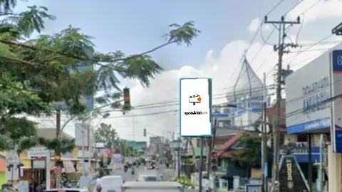 Baliho 2 × 4 m di Jl. Letjend Sutoyo (Dari Arah SDN Cengklik menuju Solo Balapan), Jawa Tengah