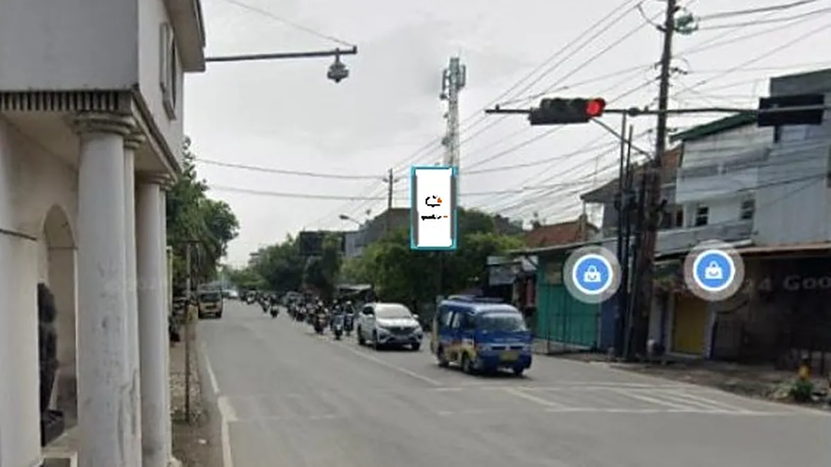 Baliho 4 × 2 m di Jl. Veteran (Dari Arah Alun Alun Kidul Surakarta Menuju ke Jembatan Mojo), Solo, Jawa Tengah