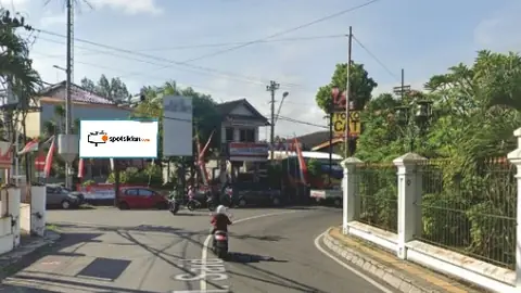 Baliho 2 × 4 m di Jl. RM Said (Mangkunegaran), Solo (unit 1), Jawa Tengah