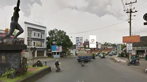 Billboard 5 × 10 m di Jl. Veteran - Pertigaan ABC (Tugu Pelari Obor), Salatiga, Jawa Tengah