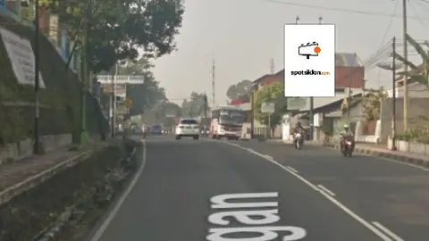 Baliho 4 × 6 m di Jl. Diponegoro (Area Terminal Blotongan, Dari Utara), Salatiga, Jawa Tengah