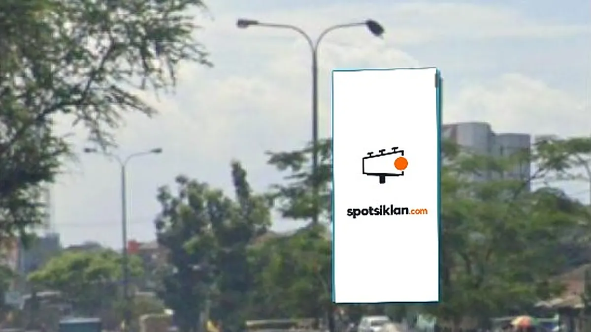 Billboard 10 × 5 m di Jl. Raya Bandung - Garut (Dari Bandung menuju Cicalengka), Sumedang, Jawa Barat