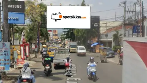 Bando Jalan 5 × 10 m di Jl. Mayor Abdurahman (Griya Toserba Sumedang, Arah Bandung), Jawa Barat