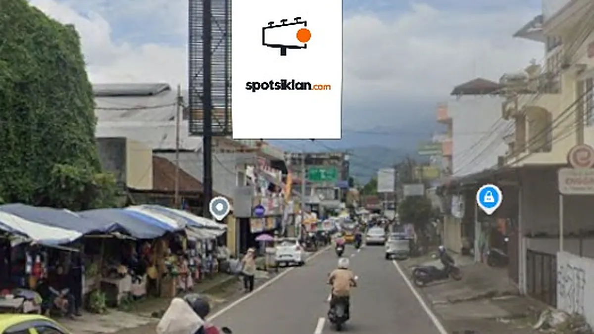 Baliho 4 × 6 m di Jl. Tampomas (Arah Tugu Nol Kilometer Sumedang), Jawa Barat
