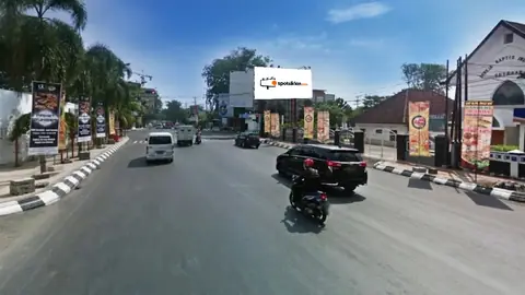 Billboard 5 × 10 m di Jl. Gajahmada - Perempatan Kampung Kali Gereja, Semarang, Jawa Tengah