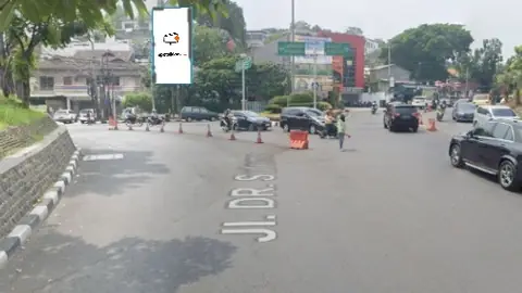 Billboard 8 × 4 m di Jl. S Parman (Arah Tugu Muda Semarang ke Jogja, Pertigaan Veteran), Jawa Tengah