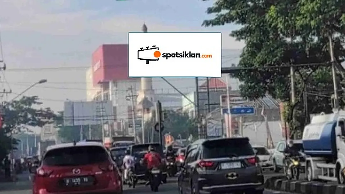 Billboard 5 × 10 m di Jl. Setiabudi (Depan SPBU Sukun), Semarang, Jawa Tengah