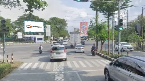 Billboard 10 × 5 m di Jl. Yos Sudarso-Anjasmoro (Area Pos Polisi Puri, Dari Bandara Menuju Jl. Sudirman/Simpang Lima), Semarang, Jawa Tengah