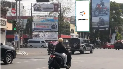 Billboard 8 × 4 m di Jl. MT Haryono Sudiarto Semarang-Perempatan Bangkong (Arah Pandang dari Majapahit ke Arah Simpang Lima-Jl. Mataram), Jawa Tengah