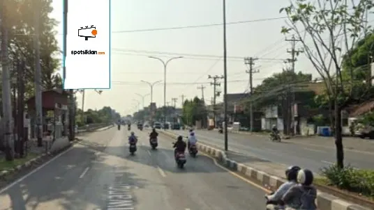 Billboard 10 × 5 m di Jl. Siliwangi (Dekat Informa - Siliwangi Semarang), Jawa Tengah