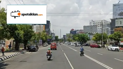 Billboard 6 × 12 m di Jl. Pemuda (Depan Bank BCA KCU Semarang), Jawa Tengah