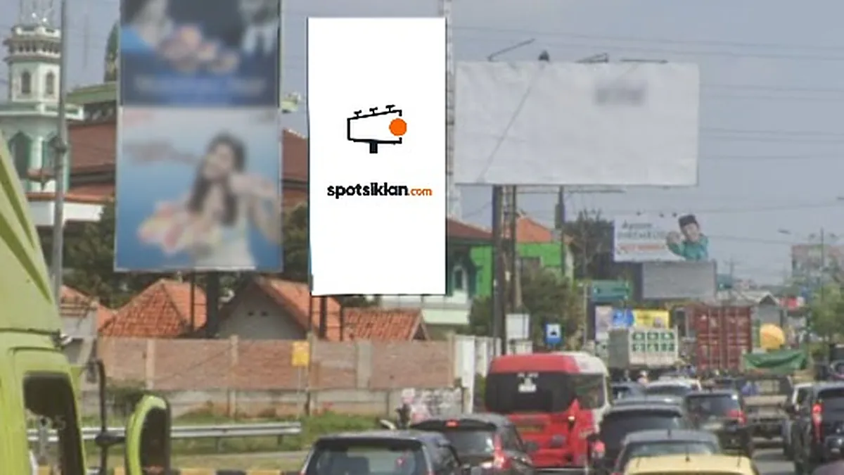 Billboard 4 × 8 m di Jl. Siliwangi (Simpang Exit Tol Krapyak), Semarang, Jawa Tengah