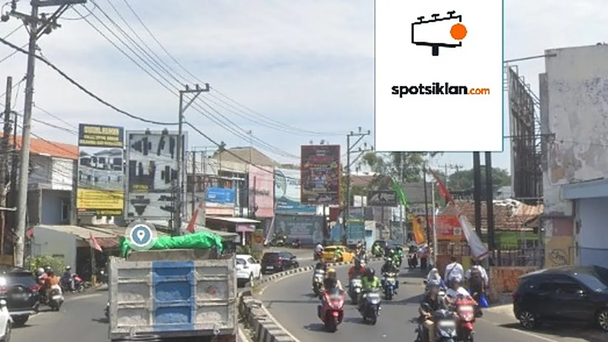 Baliho 4 × 6 m di Jl. Prof. Sudarto (Pertigaan Tirta Agung), Semarang, Jawa Tengah