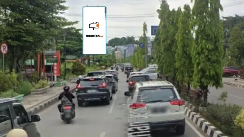 Billboard 4 × 8 m di Jl. Letnan Jend. Suprapto (Dari Lembuswana Mall ke Underpass Flyover Air Hitam), Samarinda, Kalimantan Timur