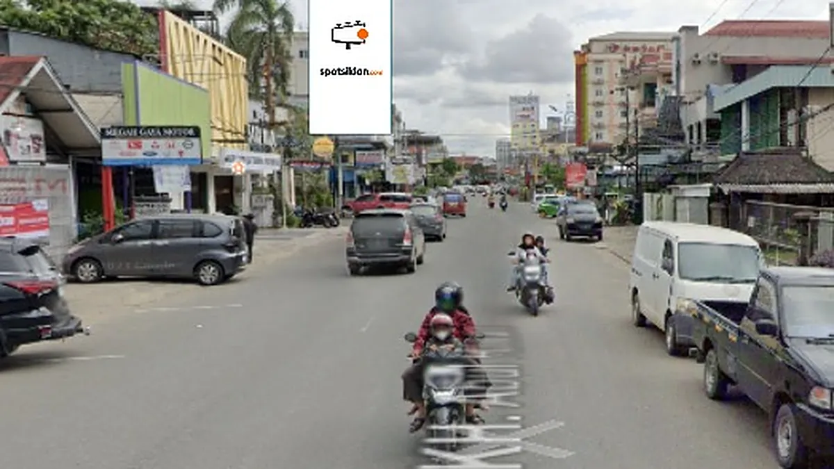Billboard 5 × 10 m di Jl. KH Abdul Hasan (Arah Mesra Indah Shopping Mall), Samarinda, Kalimantan Timur