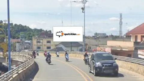 Billboard 10 × 5 m di Jl. Ir. H. Juanda (Fly Over Juanda), Samarinda, Kalimantan Timur