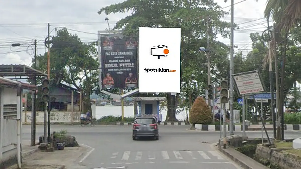 Baliho 4 × 6 m di Jl. Gajah Mada (Menuju Pasar Pagi Laut), Samarinda, Kalimantan Timur