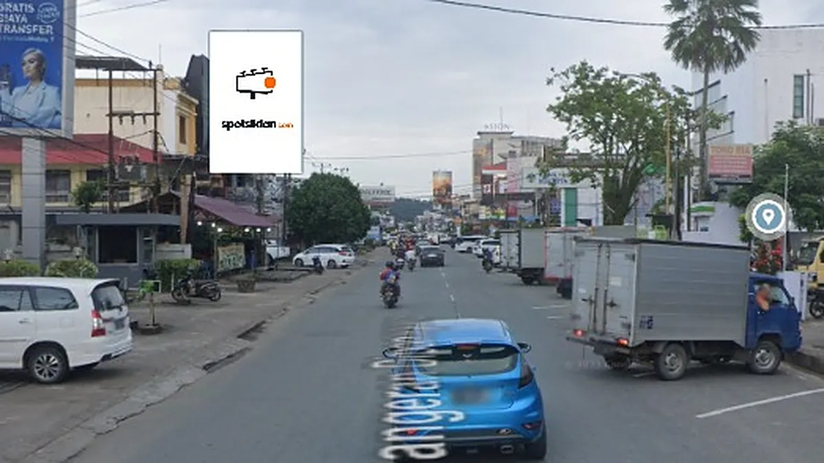 Baliho 4 × 6 m di Jl. Pangeran Diponegoro (Arah Samarinda Central Plaza), Kalimantan Timur