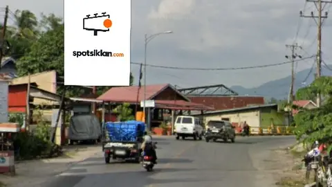 Baliho 4 × 6 m di Jl. Raya Koto Baru (Arah Kota Solok), Sumatera Barat