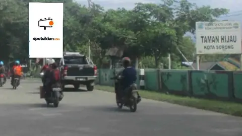 Baliho 4 × 6 m di Jl. Ahmad Yani (Dari SAGA Mall Menuju Bandara DEO Airport), Sorong, Papua Barat