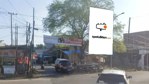 Baliho 4 × 6 m di Jl. Soppeng-Takala (Arah Pengadilan Agama Wansoppeng), Sulawesi Selatan