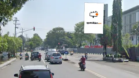 Baliho 6 × 4 m di Jl. Sukowati (Depan SPBU Barat Sragen Jateng), Jawa Tengah