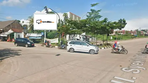 Baliho 4 × 6 m di Jl. Raya Petir - Serang (Area Perempatan Palmerah samping Apotek), Banten