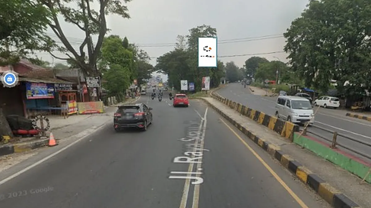 Baliho 6 × 4 m di Jl. Raya Serang - Jkt (dari Terminal Pakupatan menuju Mall Of Serang) (unit 1), Banten