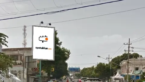 Baliho 6 × 4 m di Jl. Basuki Rahmad (Arah Situbondo Roxy Square), Jawa Timur